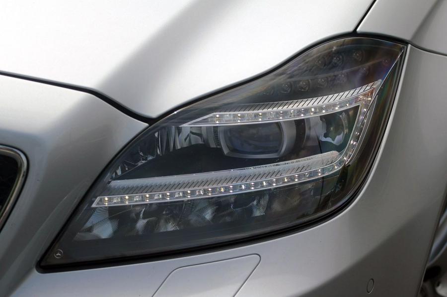  Mercedes-Benz CLS550 2012 года  (фото 36 из 121)